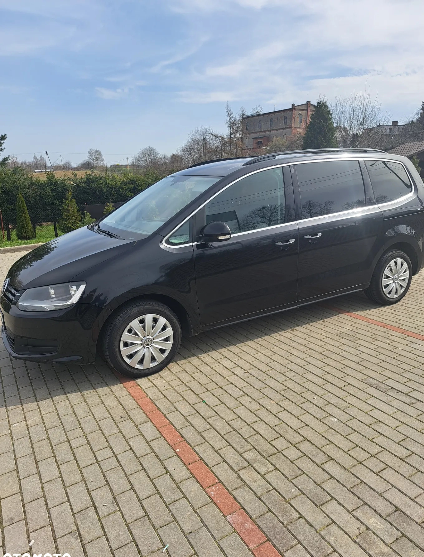 Volkswagen Sharan cena 41000 przebieg: 255000, rok produkcji 2012 z Łasin małe 326